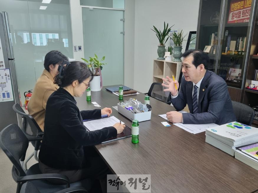 250221 이영봉 의원, 경기도 분산에너지 정책 및 V2G 연계 사업 점검 (2).jpg