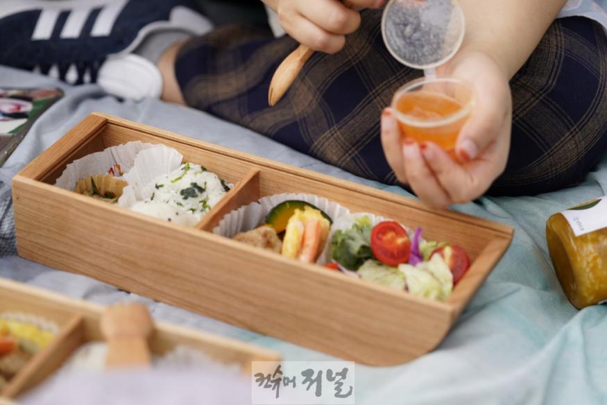 1-6. 새들 전지홍 작가 ‘들참’ 프로그램 도시락.JPG
