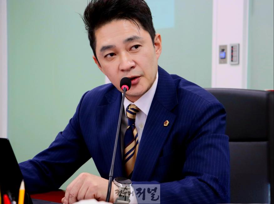 250228 전석훈의원, AI 생태계 조성 , 경과원 인사청문회에서 AI 산업 육성 강력 촉구.jpg