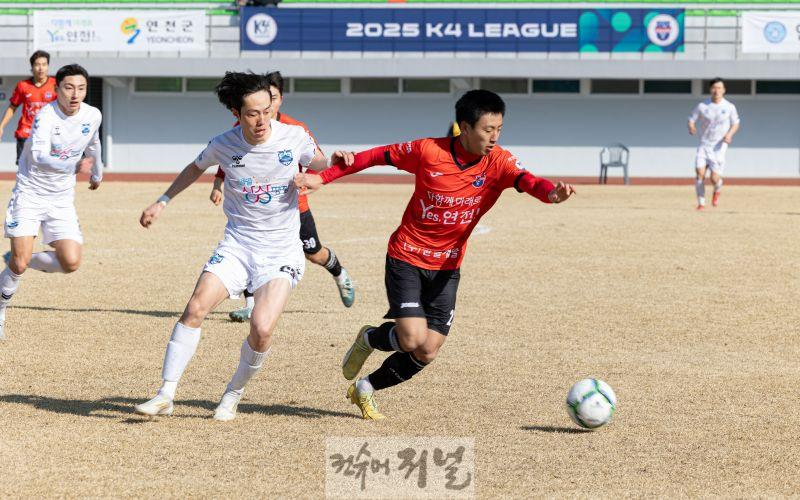 연천FC  K4리그 2라운드 경기 진행(개막전 사진).jpg