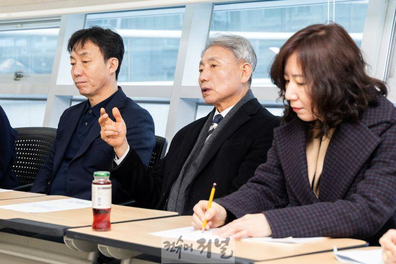 0306 윤환 계양구청장, 도서관 등 관내 교육 시설 현장 방문 (3).jpg