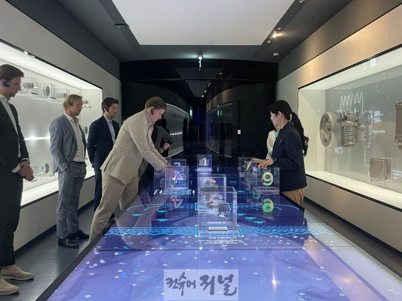 별첨2_인천공항공사, 스키폴 공항과 워크숍 시행 사진.jpg