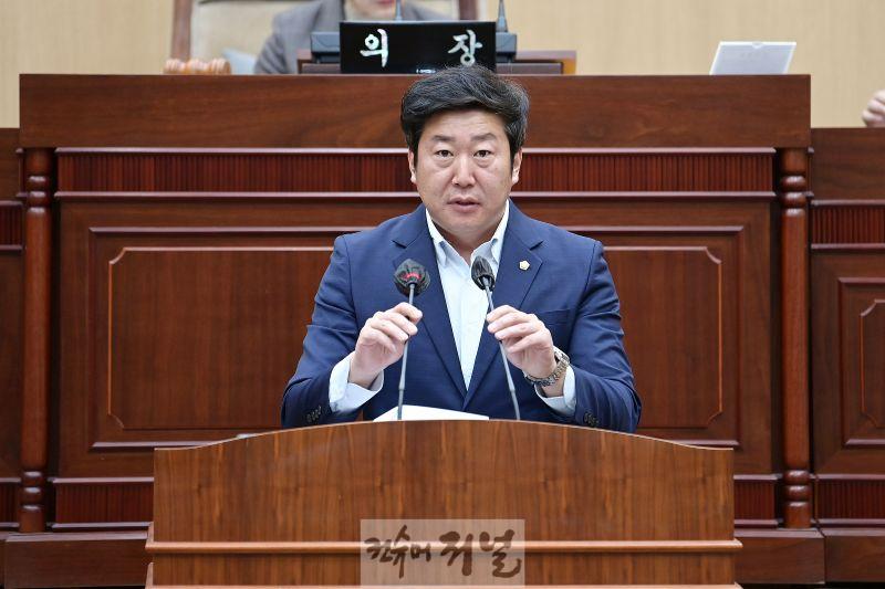 윤재구.jpg