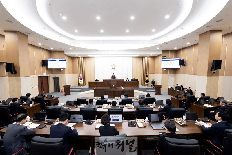 2025-03-19 제256회 임시회 2차 본회의 전경.JPG