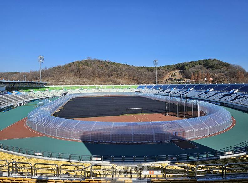 1. 경기 북부 최초 ‘파주스타디움 동계 맞춤형 러닝구장’ 운영 성공적 마무리.JPG