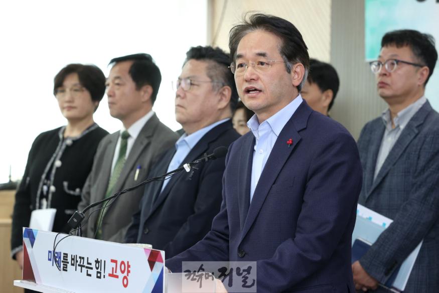 1-3. “161억 삭감, 20여개 사업 좌초”.jpg