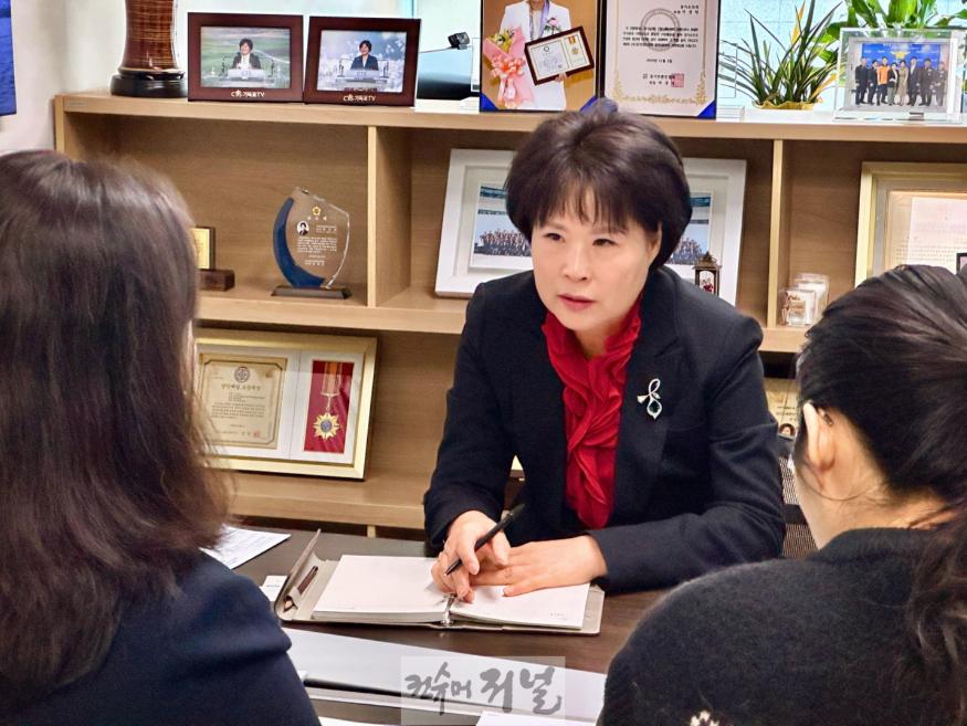 250401 서성란 의원, 존엄한 마무리 위한 웰다잉 지원 사업 현황 점검 (1).jpg