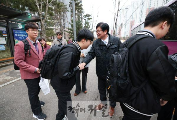 1. 인천광역시교육청, ‘학생성공버스’순항... 법령 개정으로 2026년 이후에도 안정적 운영 가능(2).jpg