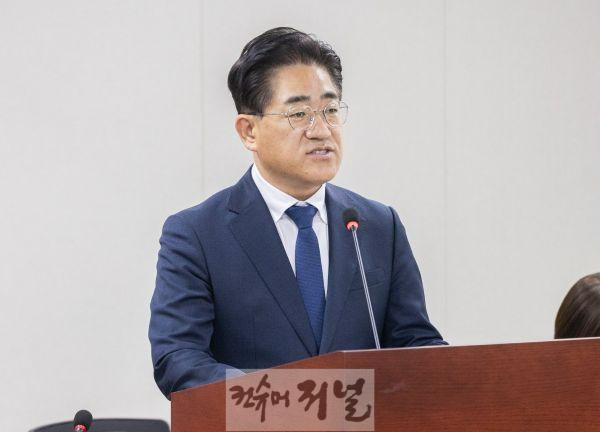 250411 이기형 의원, 경기도 인공지능 안전과 신뢰 기반 조성 조례 전국 최초 통과... 인공지능 확산 속 도민 보호 제도 마련 (1.jpg