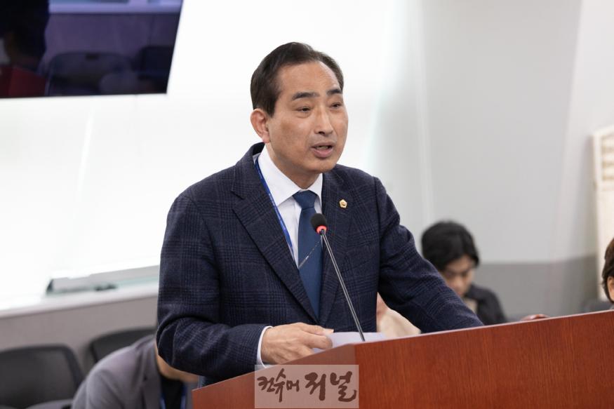 250414 김창식 의원, 산불 예방 및 조기 진화를 위한 지원 촉구 건의안 대표 발의 (1).jpg