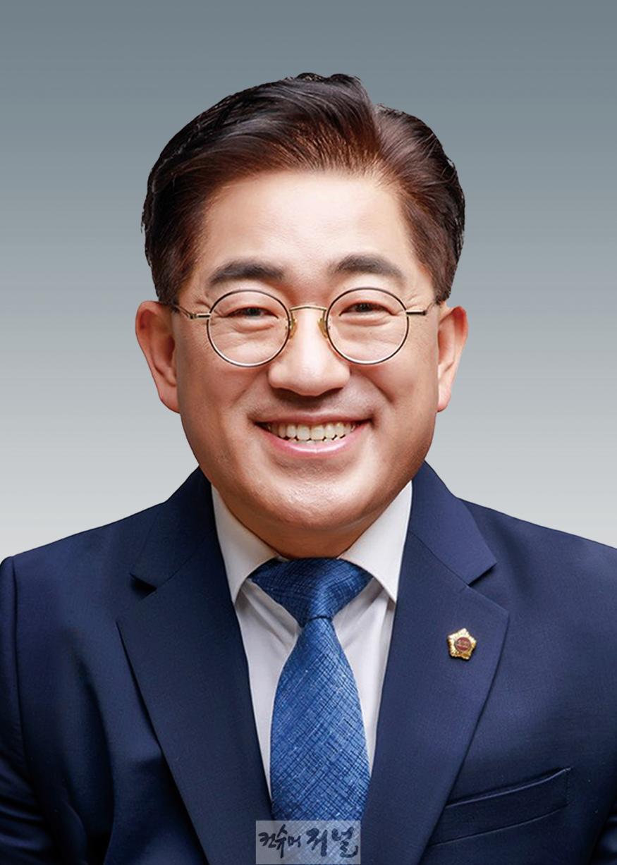 250415 이기형 의원, 전국 최초 경기도 인공지능 안전과 신뢰 기반 조성 조례 본회의 통과... 사람 중심 인공지능 정책 기반 마련.jpg