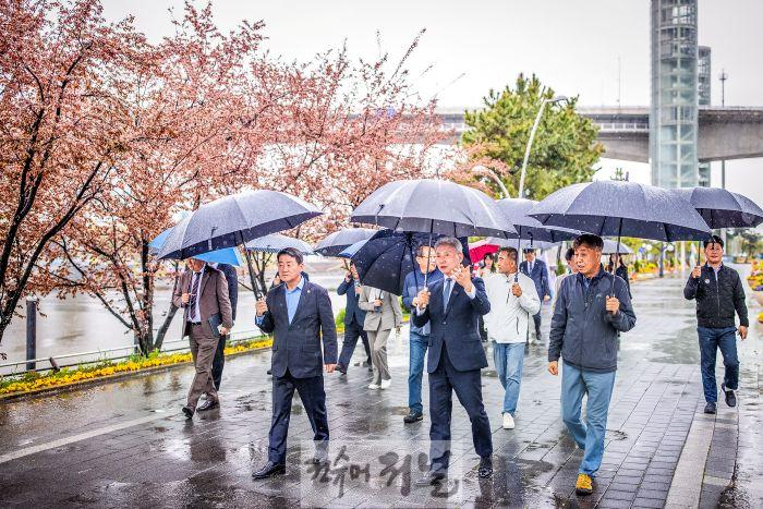 0423 계양구, 강원특별자치도의회에 수변관광 우수 사례 공유 (2).jpg