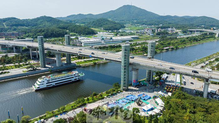 계양아라온 전경(사계절 다채로운 볼거리, 즐길거리 가득한 계양아라온).jpg